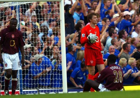 Torwart Jens Lehmann und Lauren (beide Arsenal) enttäuscht nach dem Gegentreffer -  Fußball Herren English Premier League 2005 2006, 1. Englische Liga, Arsenal FC London Gruppe London Enttäuschung,