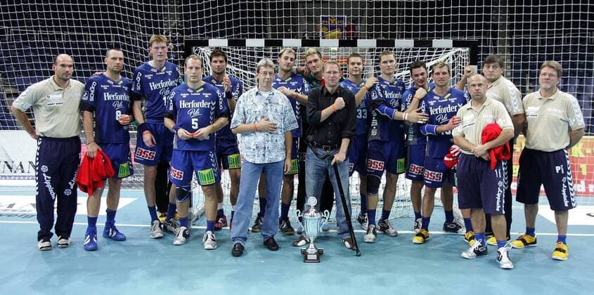 Die Spieler des TBV Lemgo belegen den 2. Platz beim DEVIL Bundesligacup 2005 Handball 1. BL Herren DEVIL Bundesligacup 2005, Bundesliga Cup, Finale, Endspiel, TBV Lemgo Totale Braunschweig