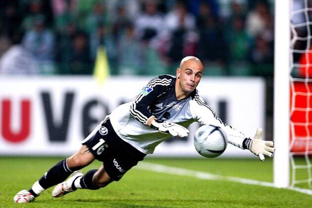 Torwart Jeremie Janot (St. Etienne) - Parade Fußball Herren Ligue Une 2005 2006, 1. Französische Liga, AS St. Etienne Einzelbild pan10621 Saint Etienne Abwehr, Dynamik,  