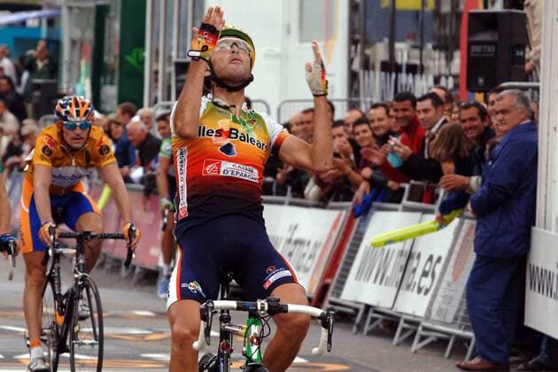 Francisco Mancebo Perez (Spanien Illes Balears) gewinnt die 10. Etappe der Vuelta de Espana 2005, Denis Menchov (Rußland Rabobank) wird Dritter -  Radsport Herren Vuelta a Espana 2005, Spanienrundfahrt, ProTour, Straßenradsport, Straße, Rad, Vdig Gruppe 10 Etappe: La Vall d En Bas - Ordino Arcalis Freude,