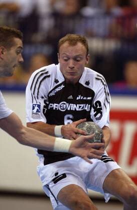 Henrik Lundström (Kiel) am Ball Handball 1. BL Herren Saison 2005 2006, THW Kiel Einzelbild Hamburg Dynamik,