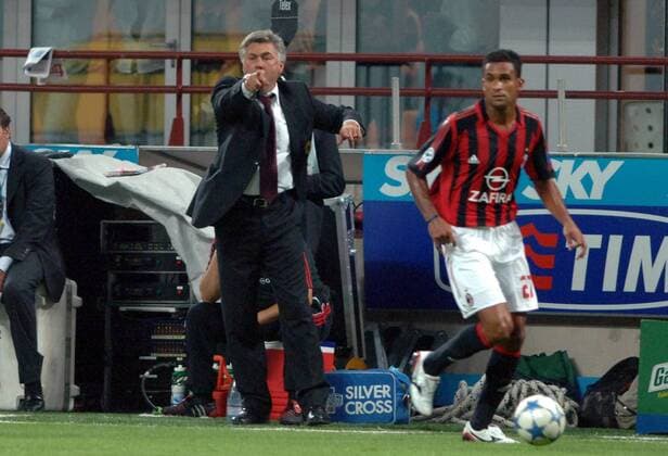 Trainer Carlo Ancelotti gibt die Richtung vor, Serginho (beide Milan) setzt dies sofort um Fußball Herren Serie A 2005 2006, 1. Italienische Liga, AC Mailand Gruppe Mailand