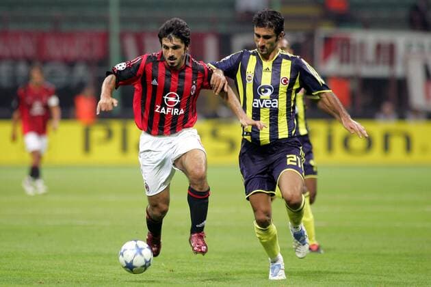 Gennaro Gattuso (Milan, li.) gegen Selcuk Sahin (Fenerbahce) Fußball EC 1 Herren Champions League 2005 2006, AC Mailand - Fenerbahce Istanbul 3:1 Gruppe Mailand Dynamik,