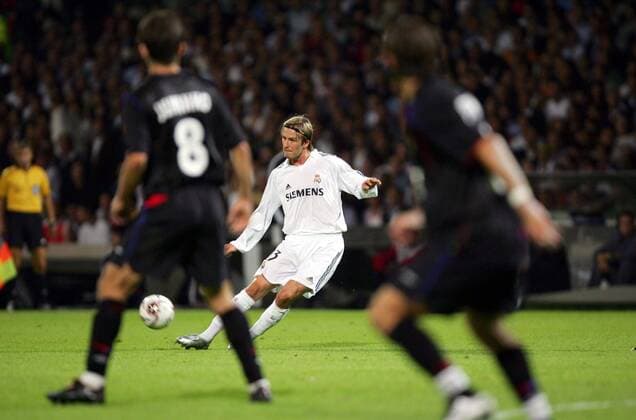David Beckham (Real Madrid) zieht ab Fußball EC 1 Herren Champions League 2005 2006, Real Madrid Einzelbild pan10788 Lyon Dynamik,  