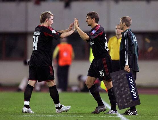 Auswechslung Bayern: Sebastian Deisler (re.) kommt für Bastian Schweinsteiger ins Spiel Fußball EC 1 Herren Champions League 2005 2006, FC Bayern München Gruppe Wien