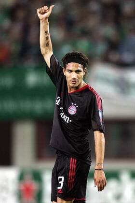 Jose Paolo Guerrero (Bayern) zufrieden -  Fußball EC 1 Herren Champions League 2005 2006, FC Bayern München Einzelbild Wien