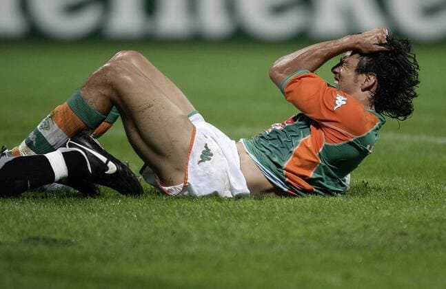Nelson Haedo Valdez (Bremen) rauft sich die Haare nach einer vergebenen Torchance Fußball EC 1 Herren Champions League 2005 2006, SV Werder Bremen Einzelbild Bremen Enttäuschung, Verzweiflung,