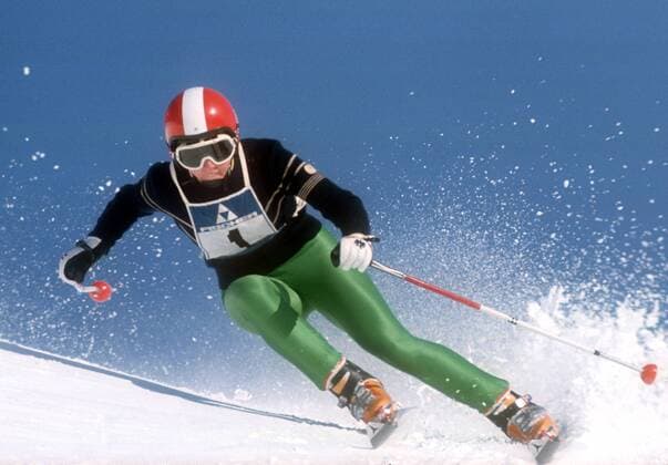 Annemarie Moser Pröll (Österreich) Alpiner Skilauf Damen Weltcup 1974 1975, Welt Cup, Worldcup, World, WC, Ski Alpin, Skisport, Abfahrt Einzelbild Dynamik,