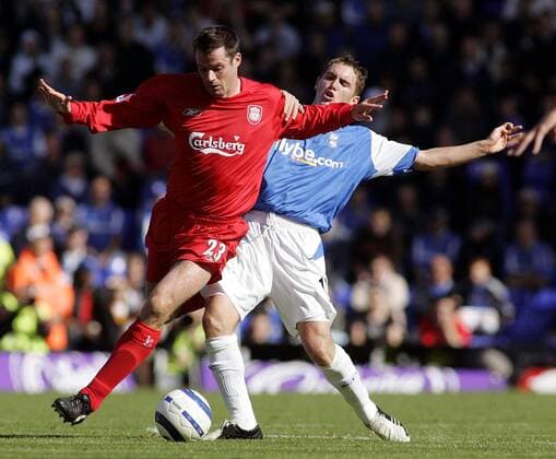 Jamie Carragher (Liverpool) gegen Neil Kilkenny (Birmingham) - EDITORIAL USE ONLY. No use with unauthorised audio, video, data, fixture lists, club league logos or live services. Online in-match use limited to 120 images, no video emulation. No use in betting, games or single club league player publications. Fußball Herren English Premier League 2005 2006, 1. Englische Liga, Birmingham City - FC Liverpool 2:2, Vdig Gruppe Birmingham Dynamik,