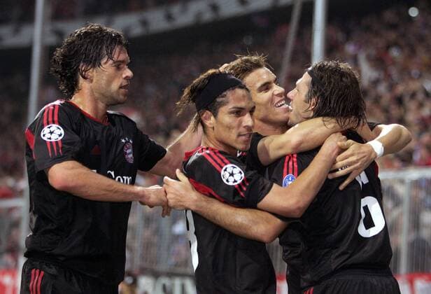 Torjubel Bayern, v.re.: Martin Demichelis, Valerien Ismael, Jose Paolo Guerrero und Michael Ballack Fußball EC 1 Herren Champions League 2005 2006, FC Bayern München Gruppe München Freude,