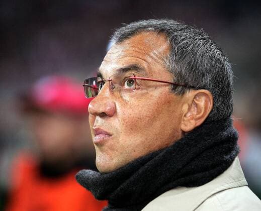 Trainer Felix Magath (Bayern) skeptisch Fußball EC 1 Herren Champions League 2005 2006, FC Bayern München Porträt München Nachdenklichkeit, Skepsis,
