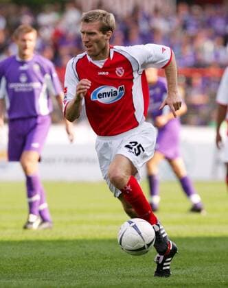 Martin Hysky (Cottbus) am Ball Fußball 2. BL Herren Saison 2005 2006, FC Energie Cottbus Einzelbild Cottbus Dynamik,