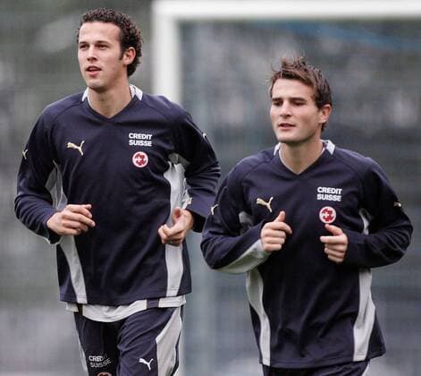 Marco Streller (li.) und Alexander Frei (beide Schweiz) - Lauftraining Fußball Herren Nationalmannschaft 2005, Nationalteam, Training Gruppe Zürich
