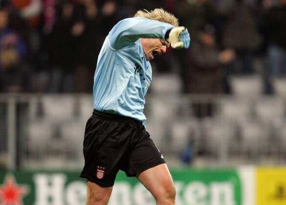 Torwart Oliver Kahn (Bayern) lässt seinen Jubel freudetanzend heraus Fußball EC 1 Herren Champions League 2005 2006, FC Bayern München Einzelbild München Begeisterung, Freude,