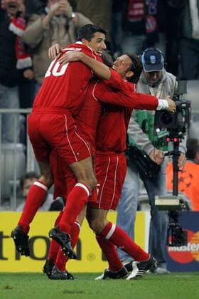 Torjubel Bayern, v.li.: Roy Makaay, Sebastian Deisler und Martin Demichelis Fußball EC 1 Herren Champions League 2005 2006, FC Bayern München Gruppe München Begeisterung, Freude,