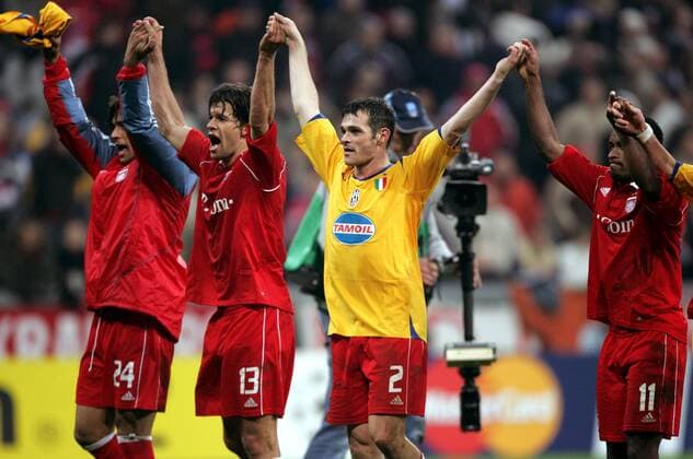 Schlußjubel Bayern - v.li.: Roque Santa Cruz, Michael Ballack, Willy Sagnol und Ze Roberto Fußball EC 1 Herren Champions League 2005 2006, FC Bayern München - Juventus Turin 2:1, Juve Gruppe pan11148 München Freude,  