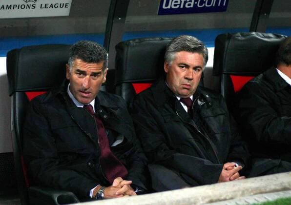 Trainer Carlo Ancelotti (re.) und Co Trainer Mauro Tassotti (beide Milan) enttäuscht -  Fußball EC 1 Herren Champions League 2005 2006, AC Mailand Gruppe Mailand Enttäuschung,