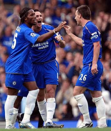 Torjubel Chelsea, v.li.: Didier Drogba, Torschütze Frank Lampard und John Terry -  Fußball Herren English Premier League 2005 2006, 1. Englische Liga, Chelsea FC London Gruppe London Freude,