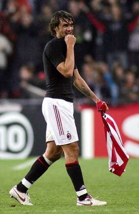 Paolo Maldini (Milan) beißt sich verzweifelt in die Faust -  Fußball EC 1 Herren Champions League 2005 2006, PSV Eindhoven - AC Mailand 1:0 Einzelbild Eindhoven Enttäuschung, Nachdenklichkeit, Verzweiflung,