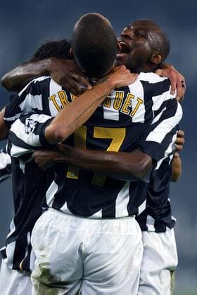 Patrick Vieira (re.) und David Trezeguet (beide Juventus) - Torjubel Fußball EC 1 Herren Champions League 2005 2006, Juventus Turin, Juve Gruppe Turin Freude,