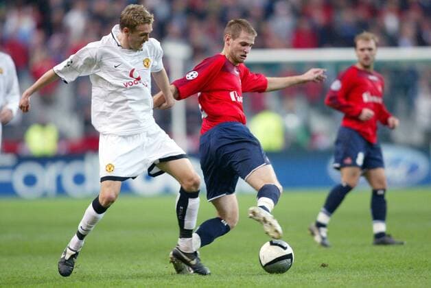 Mathieu Bodmer (Lille, re.) gegen Darren Fletcher (Manchester United) Fußball EC 1 Herren Champions League 2005 2006, OSC Lille - Manchester United 1:0, ManU Gruppe pan11338 Paris Dynamik,  