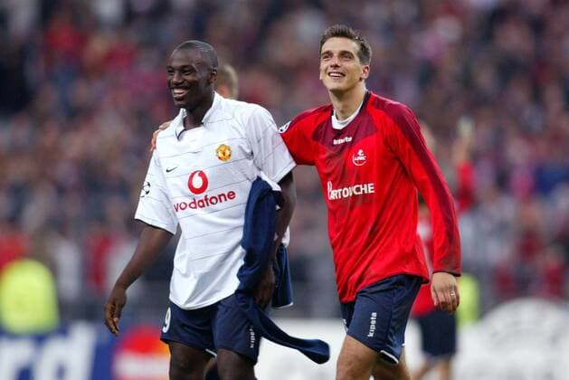 Milenko Acimovic (re.) und Matt Moussilou (beide Lille) - Schlußjubel Fußball EC 1 Herren Champions League 2005 2006, OSC Lille - Manchester United 1:0, ManU Gruppe pan11338 Paris Harmonie, Freude,  