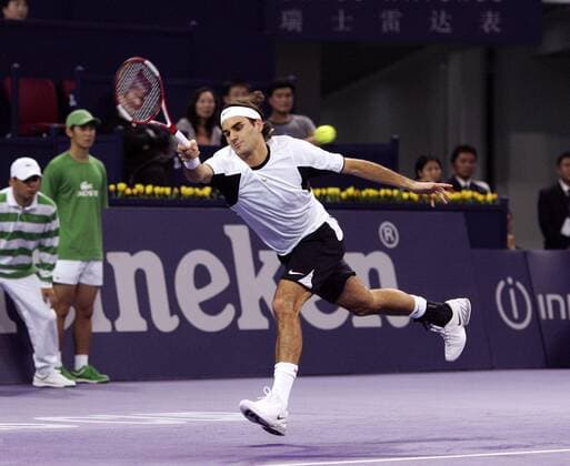 Roger Federer (Schweiz) - Vorhand Tennis WM Herren Masters Cup Shanghai 2005, ATP Weltmeisterschaft Einzelbild Shanghai Dynamik,