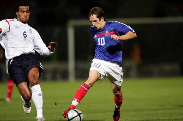 Franck Ribery (Frankreich U21, re.) gegen Tom Huddlestone (England U21) Fußball Länderspiel Herren U 21 Europameisterschaftsqualifikation 2005, Qualifikation, Länderspiel, Gruppe pan11457 Nancy Dynamik,  