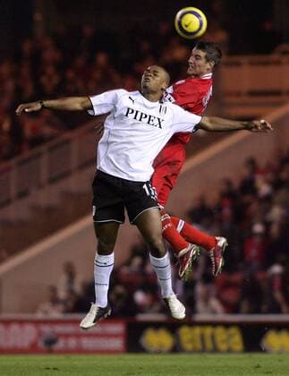 Collins John (Fulham, li.) gegen Franck Queudrue (Middlesbrough) -  Fußball Herren English Premier League 2005 2006, 1. Englische Liga, FC Middlesbrough - FC Fulham 3:2 Gruppe Middlesbrough Dynamik, Höhe,