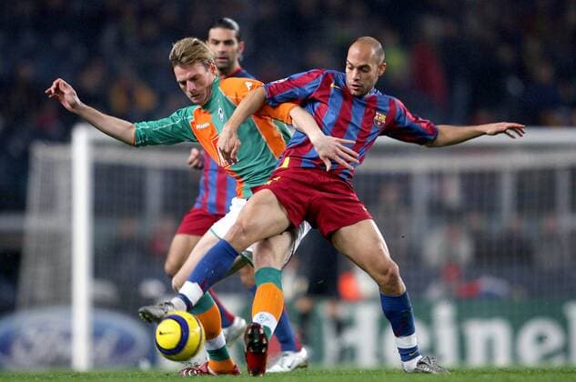 Gabri (FC Barcelona, re.) gegen Tim Borowski (Bremen) Fußball EC 1 Herren Champions League 2005 2006, Barca - SV Werder Bremen 3:1 Gruppe pan11536 Barcelona Dynamik, Kampf,  