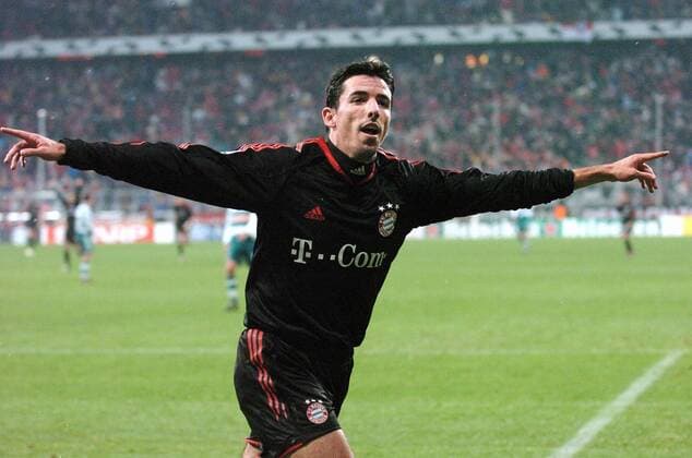 Torschütze Roy Makaay (Bayern) jubelt Fußball EC 1 Herren Champions League 2005 2006, FC Bayern München Einzelbild München Freude, Begeisterung,