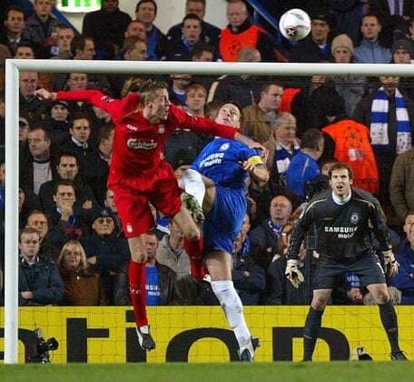 Peter Crouch (Liverpool, li.) gegen John Terry, daneben Torwart Petr Cech (beide Chelsea) -  Fußball EC 1 Herren Champions League 2005 2006, Chelsea FC London - FC Liverpool 0:0, Gruppe London Dynamik, Kampf,
