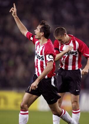 Philip Cocu (Eindhoven) - Torjubel -  Fußball EC 1 Herren Champions League 2005 2006, PSV Eindhoven Gruppe Eindhoven Begeisterung, Freude,