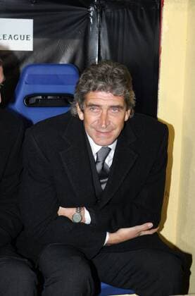 Trainer Manuel Pellegrini (Villarreal) zufrieden Fußball EC 1 Herren Champions League 2005 2006, FC Villarreal Einzelbild pan11710 Villarreal  