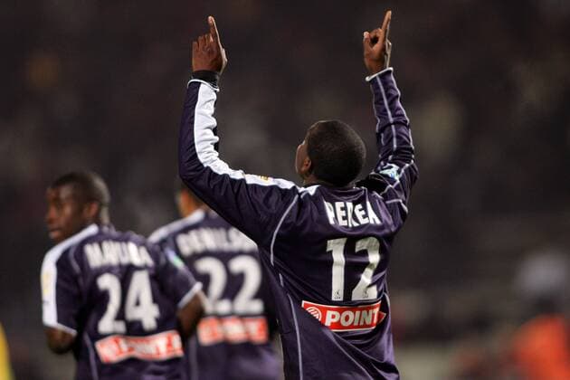 Edixon Perea (Bordeaux) - Torjubel Fußball Herren Coupe de la Ligue 2005 2006, Französischer Ligapokal, Pokalspiel, 1. Französische Liga Einzelbild pan11848 Bordeaux Freude,  