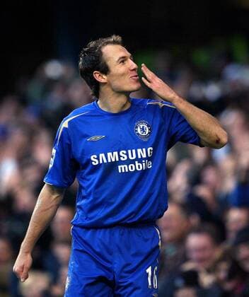 Arjen Robben (Chelsea) verteilt Handküsschen -  Fußball Herren English Premier League 2005 2006, 1. Englische Liga, Chelsea FC London Einzelbild London Freude,