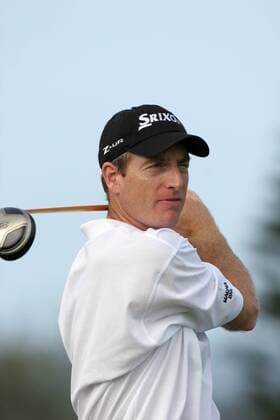 Jim Furyk (USA) schaut seinem Abschlag hinterher - (Icon7742785) Golf Herren Mercedes Championship 2006, PGA Tour, Golfen Einzelbild Kapalua Hawaii EDITORIAL USE ONLY