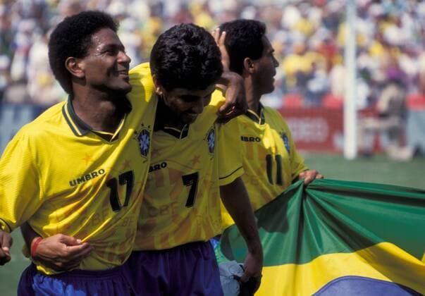 Weltmeister Brasilien, v.li.: Mazinho, Bebeto und Romario Fußball WM Herren Weltmeisterschaft 1994, Nationalmannschaft, Nationalteam, Nationaltrikot, Länderspiel, Finale Gruppe Pasadena, Los Angeles, LA, L.A. Glück, Harmonie, Freude,