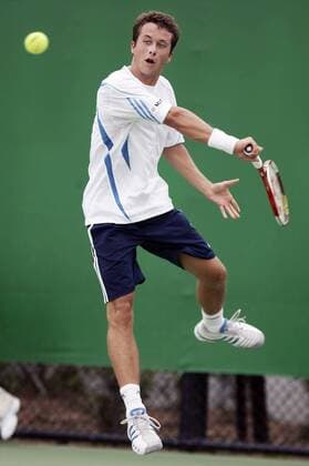 Philipp Kohlschreiber (Deutschland) - eingesprungene Rückhand Tennis Herren Australian Open 2006, Grand Slam, ATP Tour Einzelbild Melbourne Dynamik,