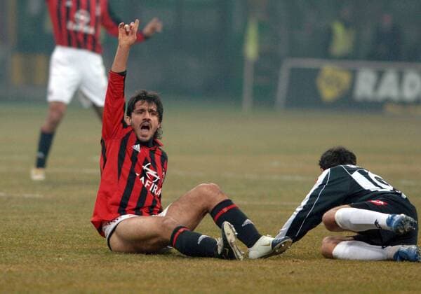 Gennaro Gattuso (Milan) am Boden Fußball Herren Serie A 2005 2006, 1. Italienische Liga, AC Mailand Einzelbild Mailand