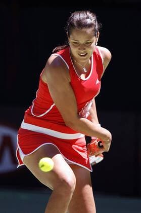 Ana Ivanovic (Serbien und Montenegro) - beidhändige Rückhand Tennis Damen Australian Open 2006, Grand Slam, WTA Tour Einzelbild Melbourne