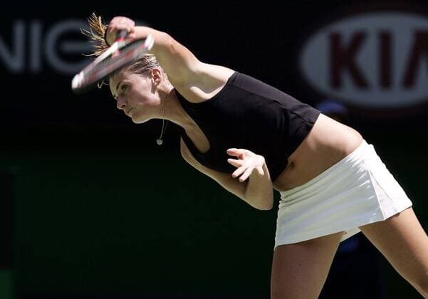 Iveta Benesova (Tschechien) - Aufschlag Tennis Damen Australian Open 2006, Grand Slam, WTA Tour Einzelbild Melbourne Dynamik,