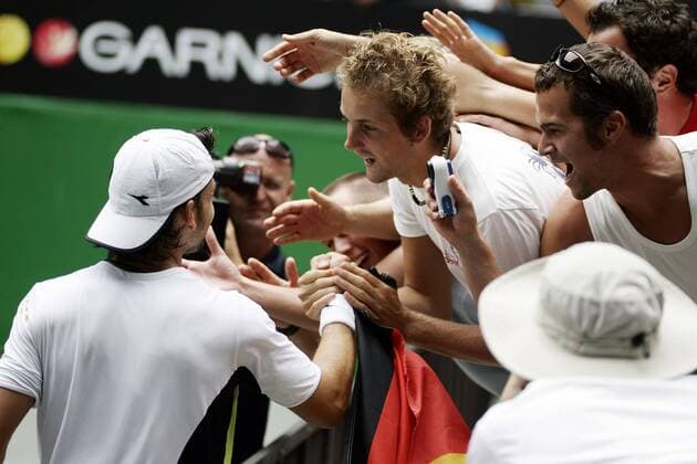Nicolas Kiefer (Deutschland) bedankt sich bei den Fans Tennis Herren Australian Open 2006, Grand Slam, ATP Tour Gruppe Melbourne Freude,