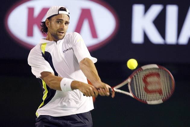 Nicolas Kiefer (Deutschland) - beidhändige Rückhand Tennis Herren Australian Open 2006, Grand Slam, ATP Tour, Einzelbild Halbfinale Melbourne Dynamik,