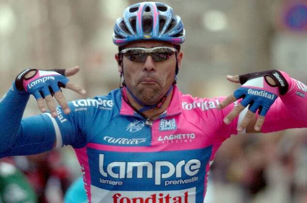 Danilo Napolitano (Italien Lampre) jubelt im Ziel -  Radsport Herren 32. Mittelmeerrundfahrt 2006, Tour Mediterraneen, Straßenradsport, Straße, Rad Einzelbild 1. Etappe: Marseille - Marignane Freude,