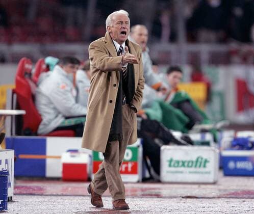 Trainer Giovanni Trapattoni (Stuttgart) unzufrieden Fußball 1. BL Herren Saison 2005 2006, VfB Stuttgart Einzelbild Stuttgart