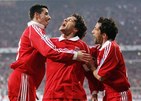 Torjubel Bayern, v.li.: Roy Makaay, Michael Ballack und Hasan Salihamidzic Fußball EC 1 Herren Champions League 2005 2006, Achtelfinale, FC Bayern München Gruppe München Begeisterung, Freude,