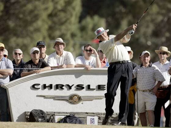 Kirk Triplett (USA) schaut seinem Abschlag hinterher -  (tuc2006022617) Golf Herren Chrysler Classic of Tucson 2006, Classics, PGA Tour, Golfen Totale Tucson