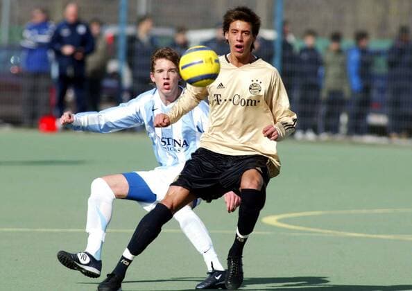 Sandro Wagner (Bayern U19, vorn) gegen Julian Nagelsmann (1860 U19) Fußball Herren A Junioren Bundesliga 2005 2006, Süd Südwest, Jugend, TSV 1860 München - FC Bayern München 3:2, Gruppe München Dynamik,