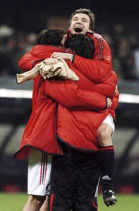 Schlußjubel Milan - Andriy Shevchenko (Mitte) freut sich mit Kaka (li.) und Filippo Inzaghi -  Fußball EC 1 Herren Champions League 2005 2006, AC Mailand, Achtelfinale Gruppe Mailand Freude, Begeisterung,